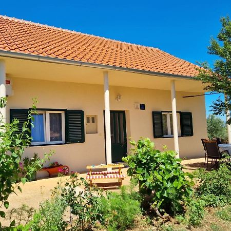 Holiday House Cikola Villa Kaocine Luaran gambar